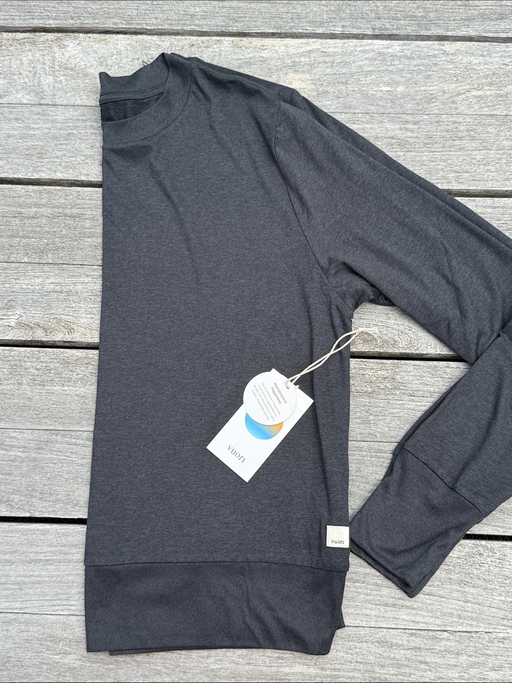 VUORI Daydream Crew Long Sleeve Black Heather Women’s Size medium NWT